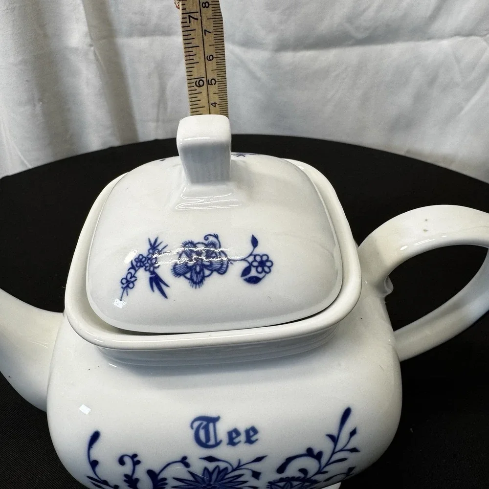 Vintage Blue &‎ White Onion Pattern German TEE Kettle